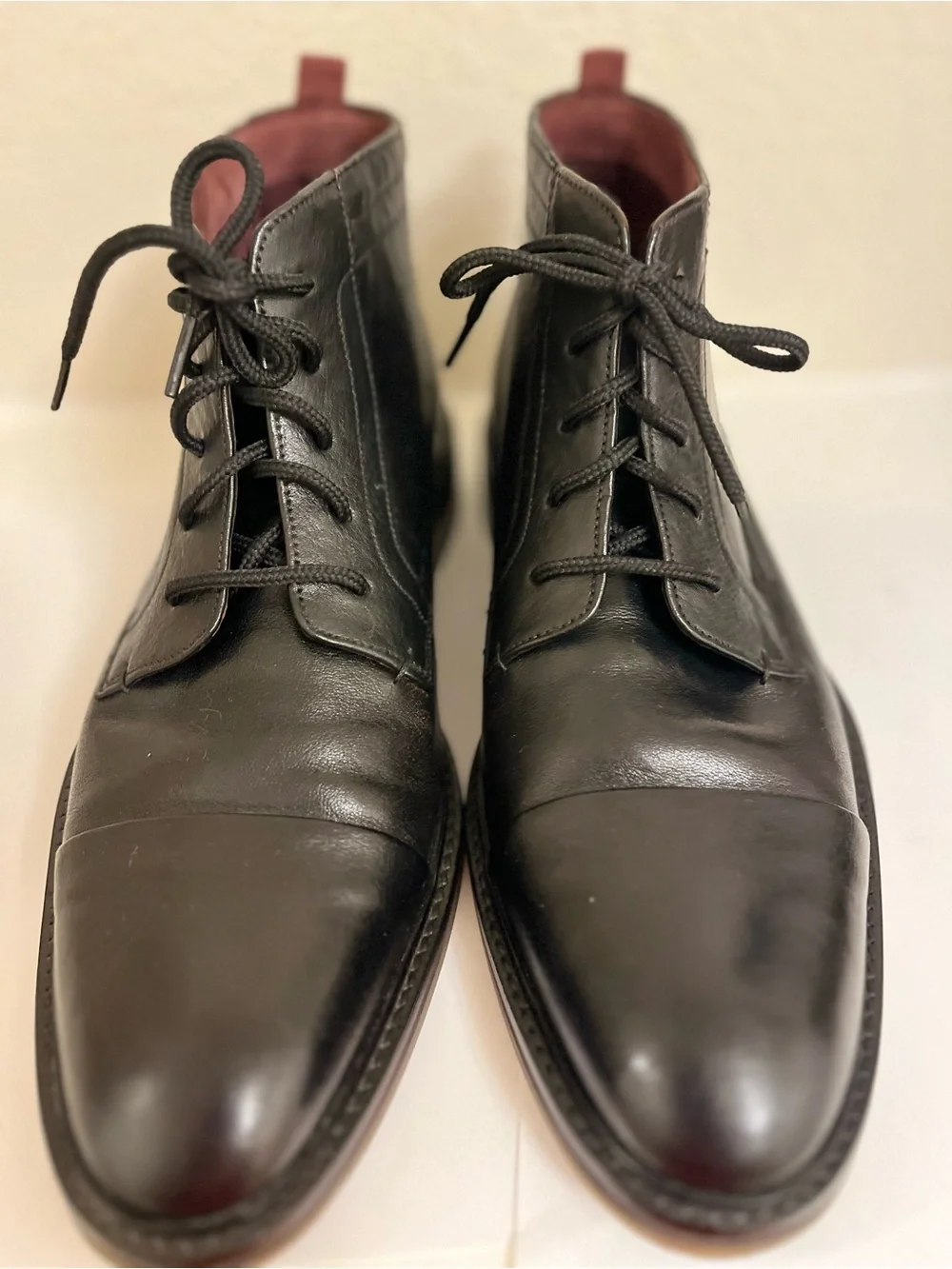 Ted Baker London Black Leather Chukka Boots with Stunning Sole - Size 9.5